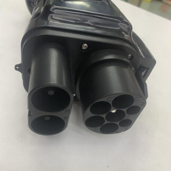 New 200A Electric Vehicle CCS2 - Gb/T To Ccs2 200A Fast Charging Adapter 评论和价格
